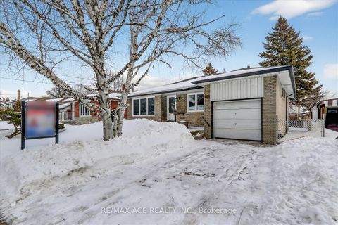 Photo 2 at 53 Sharbot Avenue, Woburn, Toronto