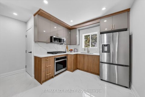 Photo 11 at 53 Sharbot Avenue, Woburn, Toronto