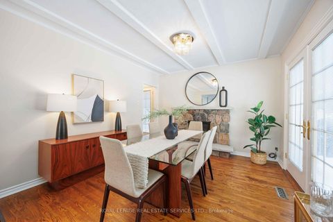 Photo 7 at 2 Cherry Post Crescent, Markland Wood, Toronto