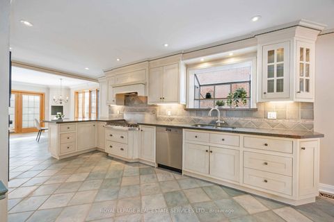 Photo 13 at 2 Cherry Post Crescent, Markland Wood, Toronto