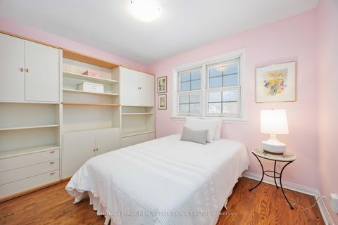 Photo 28 at 2 Cherry Post Crescent, Markland Wood, Toronto