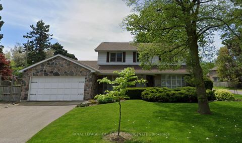 Photo 46 at 2 Cherry Post Crescent, Markland Wood, Toronto