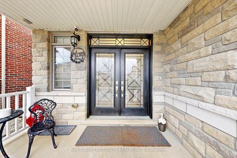 Photo 5 at 170 Crane Street, Rural Aurora, Aurora