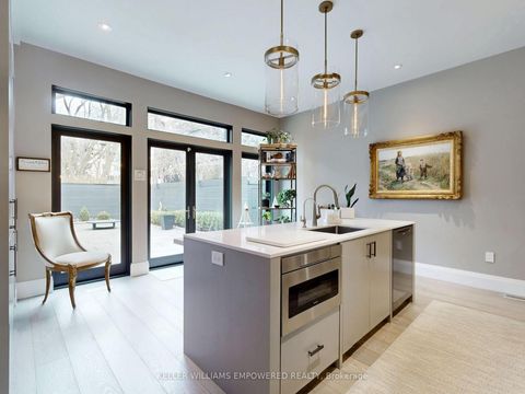 Photo 11 at 10 Webster Avenue, Annex, Toronto