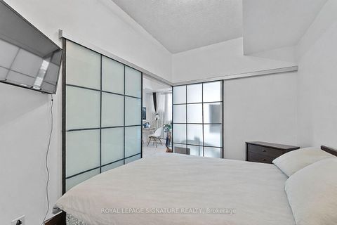 Photo 7 at 517 - 51 East Liberty Street, Niagara, Toronto