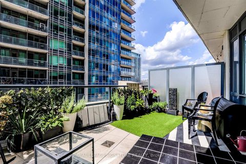 Photo 11 at 517 - 51 East Liberty Street, Niagara, Toronto