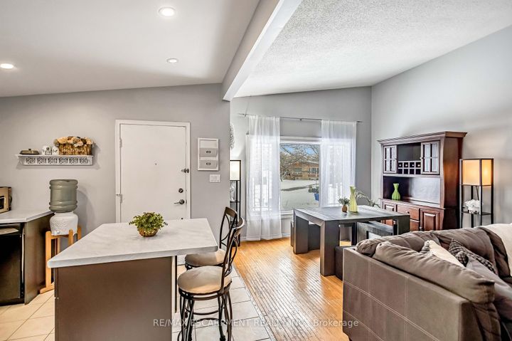 Photo 9 at 5 Carrington Court, Bruleville, Hamilton