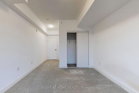 Photo 9 at #208 - 4 Spice Way, Rural Barrie Southeast, Barrie