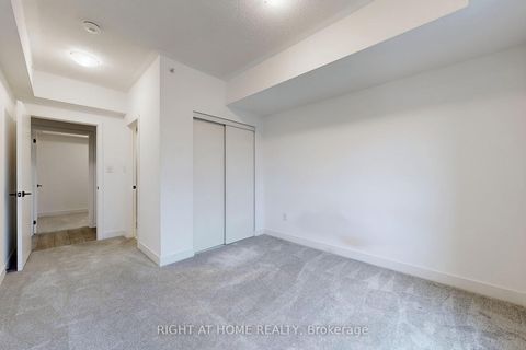 Photo 10 at #208 - 4 Spice Way, Rural Barrie Southeast, Barrie