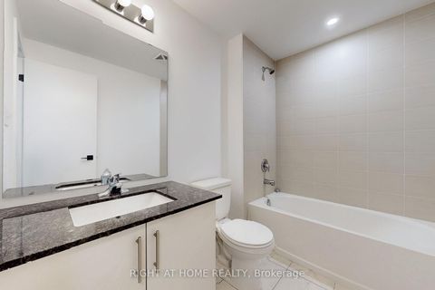 Photo 17 at #208 - 4 Spice Way, Rural Barrie Southeast, Barrie