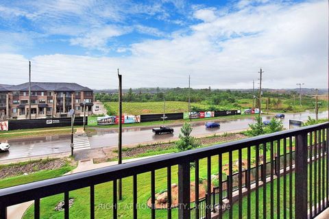 Photo 22 at #208 - 4 Spice Way, Rural Barrie Southeast, Barrie