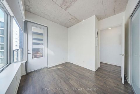 Photo 10 at 1307 - 95 Bathurst Street, Waterfront Communities C1, Toronto