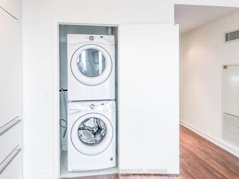 Photo 9 at 2901 - 117 Mcmahon Drive, Bayview Village, Toronto