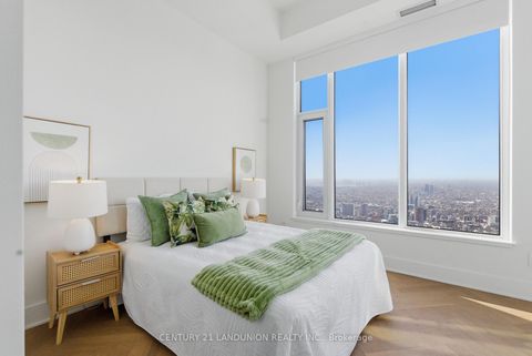 Photo 13 at PH1 - 11 Yorkville Avenue, Annex, Toronto