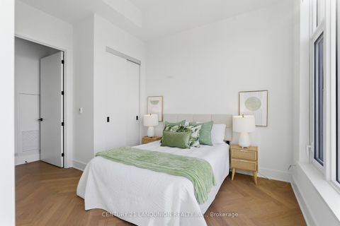 Photo 14 at PH1 - 11 Yorkville Avenue, Annex, Toronto