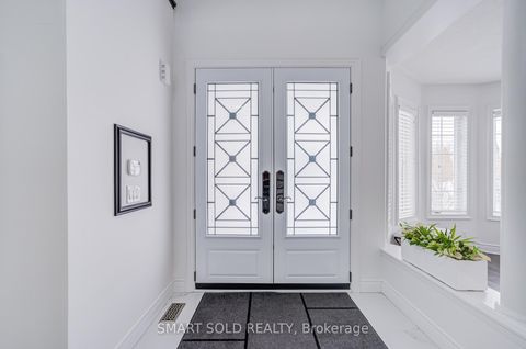 Photo 6 at 39 Bayfield Drive, Rouge Woods, Richmond Hill