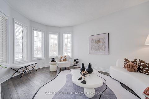 Photo 9 at 39 Bayfield Drive, Rouge Woods, Richmond Hill