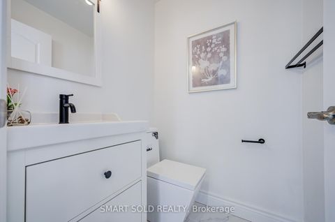 Photo 14 at 39 Bayfield Drive, Rouge Woods, Richmond Hill