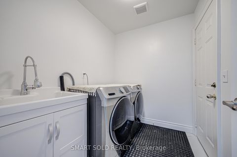 Photo 27 at 39 Bayfield Drive, Rouge Woods, Richmond Hill