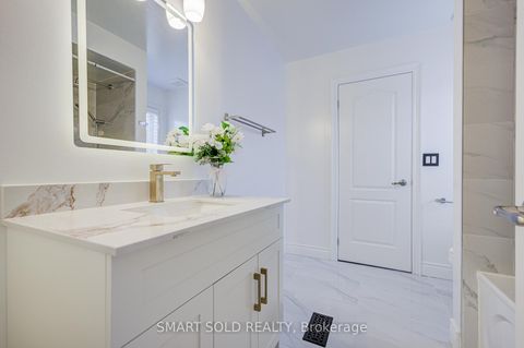 Photo 34 at 39 Bayfield Drive, Rouge Woods, Richmond Hill