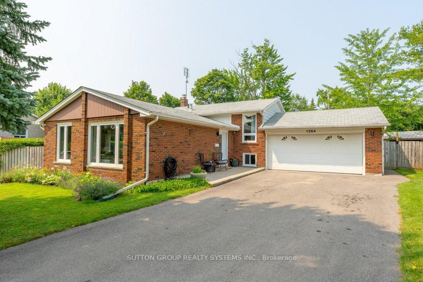 1264 Landfair Crescent, FA Falgarwood, Oakville 