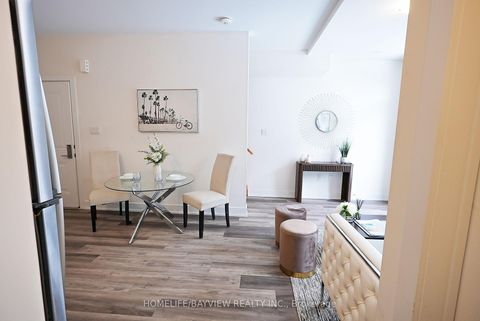 Photo 9 at 17 - 8 Sayers Lane, Oak Ridges, Richmond Hill