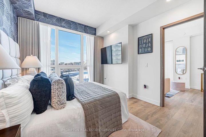 Photo 23 at #809 - 95 McMahon Drive, Bayview Village, Toronto