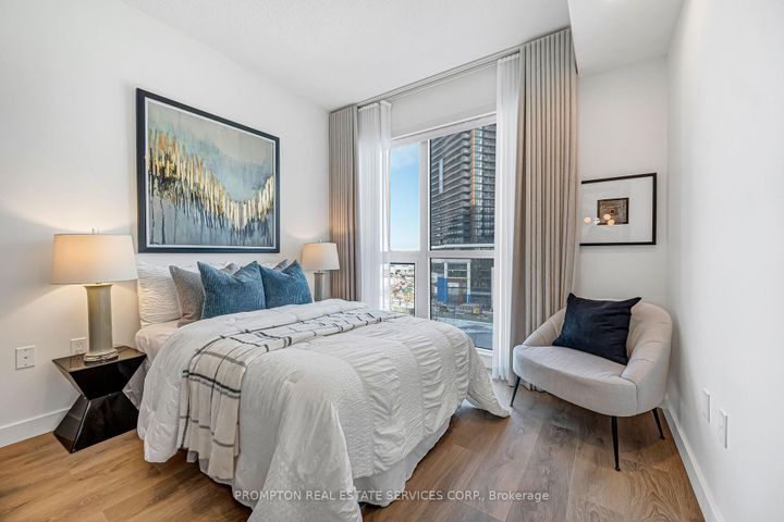 Photo 25 at #809 - 95 McMahon Drive, Bayview Village, Toronto