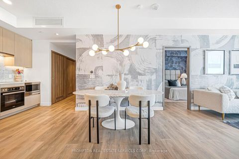 Photo 12 at #809 - 95 McMahon Drive, Bayview Village, Toronto