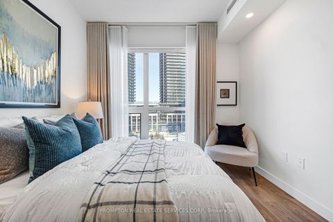 Photo 27 at #809 - 95 McMahon Drive, Bayview Village, Toronto