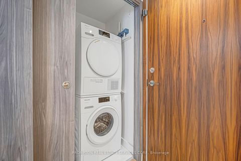 Photo 28 at #809 - 95 McMahon Drive, Bayview Village, Toronto