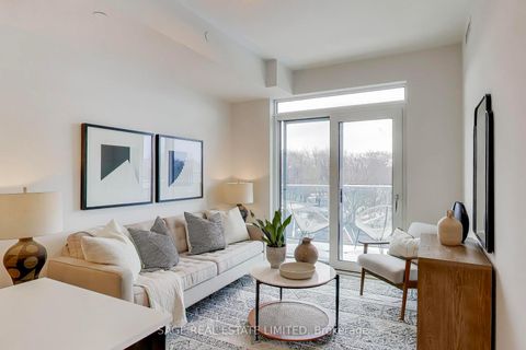 Photo 5 at 535 - 150 Logan Avenue, South Riverdale, Toronto