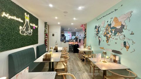 Photo 2 at 2107 YONGE Street, Eglinton, Toronto