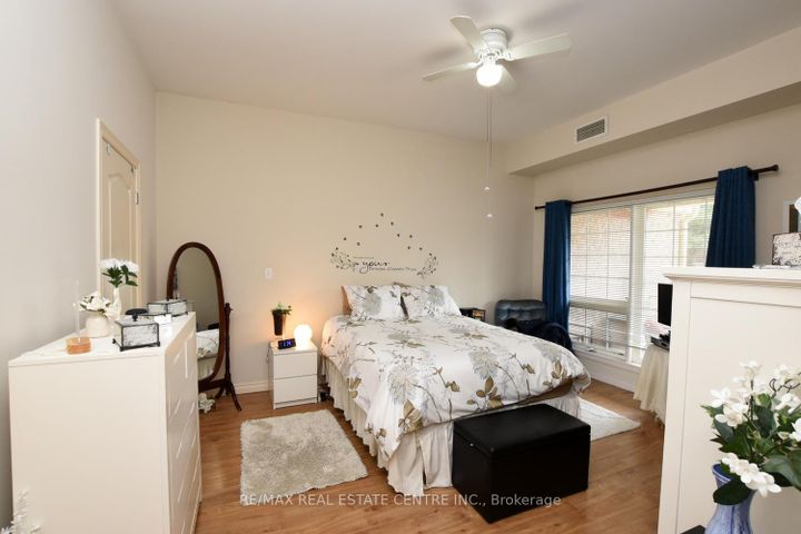 Photo 11 at 2 - 60 Natalia Avenue, Mount Hope, Hamilton