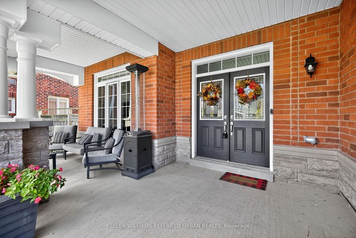 Photo 2 at 26 Waterton Way, Bradford, Bradford West Gwillimbury