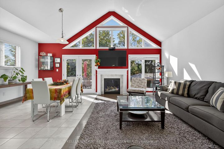 Photo 14 at 26 Waterton Way, Bradford, Bradford West Gwillimbury