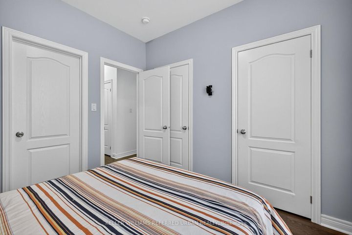 Photo 17 at 26 Waterton Way, Bradford, Bradford West Gwillimbury