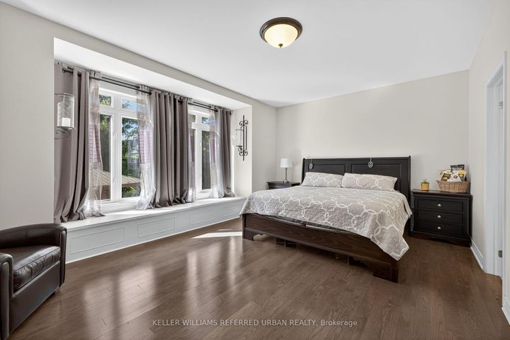 Photo 19 at 26 Waterton Way, Bradford, Bradford West Gwillimbury