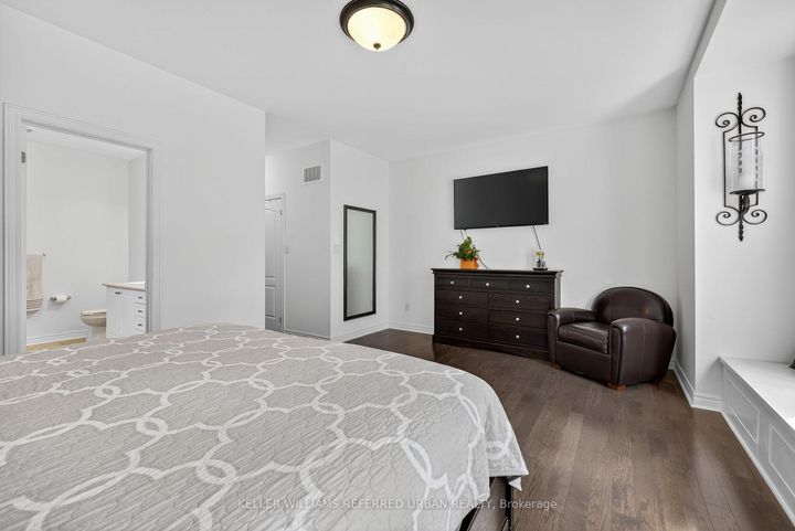 Photo 20 at 26 Waterton Way, Bradford, Bradford West Gwillimbury