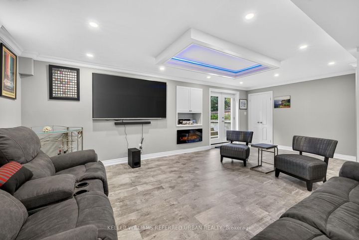 Photo 27 at 26 Waterton Way, Bradford, Bradford West Gwillimbury