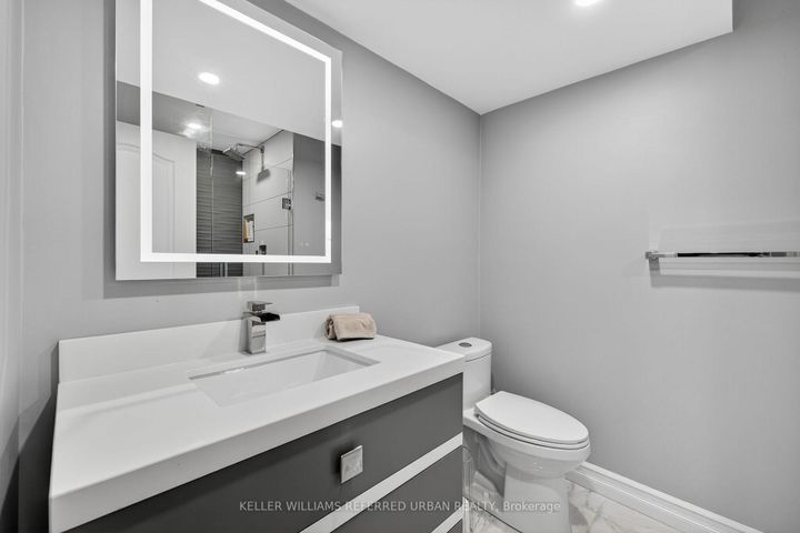 Photo 37 at 26 Waterton Way, Bradford, Bradford West Gwillimbury