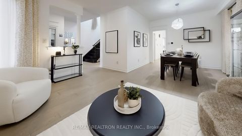 Photo 2 at 86 Eagle Peak Drive, Westbrook, Richmond Hill