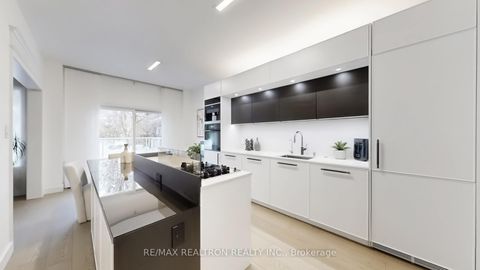 Photo 8 at 86 Eagle Peak Drive, Westbrook, Richmond Hill