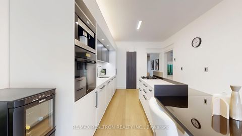 Photo 10 at 86 Eagle Peak Drive, Westbrook, Richmond Hill