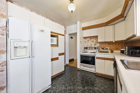 Photo 6 at 119 Hendon Avenue, Newtonbrook West, Toronto