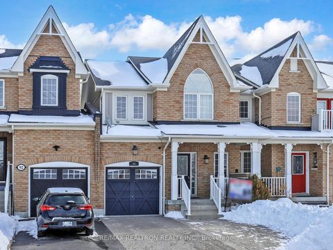 Photo 1 at 90 Shrewsbury Drive, Brooklin, Whitby