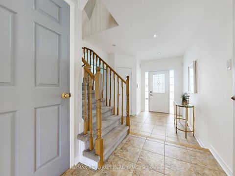 Photo 5 at 90 Shrewsbury Drive, Brooklin, Whitby