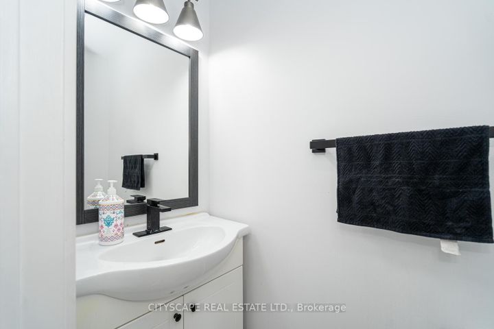 Photo 10 at 58 - 5535 Glen Erin Drive, Central Erin Mills, Mississauga