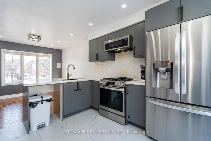 Photo 15 at 58 - 5535 Glen Erin Drive, Central Erin Mills, Mississauga