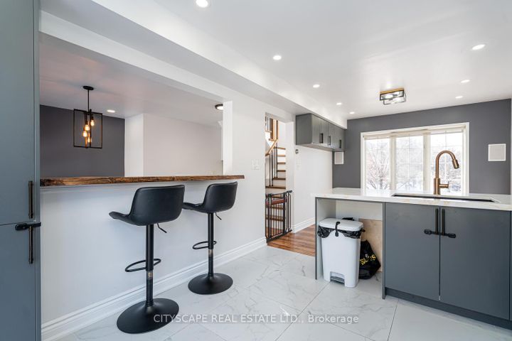 Photo 17 at 58 - 5535 Glen Erin Drive, Central Erin Mills, Mississauga